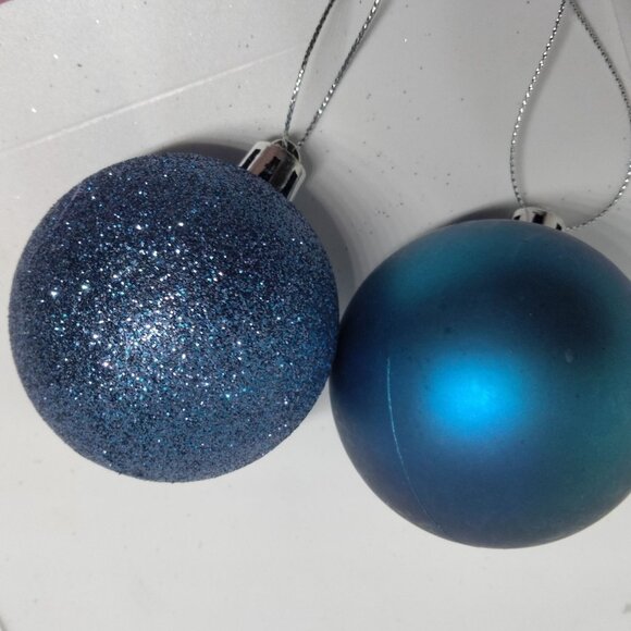 Blue Shatterproof Christmas Ornaments Glitter Matte lot 2 - Picture 1 of 6